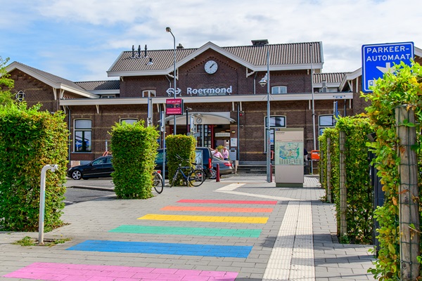Goedkoop met de trein naar Roermond (station)